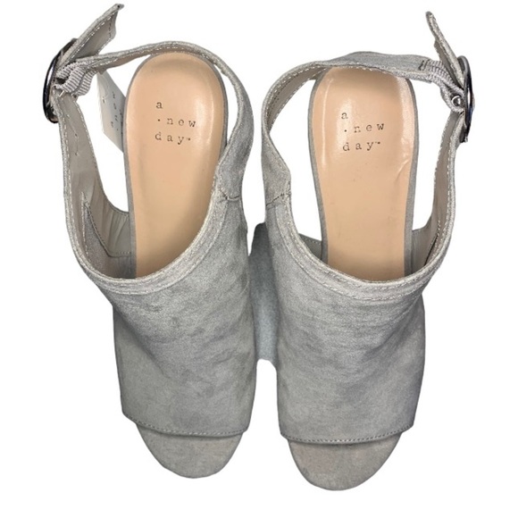 SHOES Light Gray Suede Open Toe High Heel Open Heel Shoe 3.5 Inch Chunky Heel - Picture 5 of 10